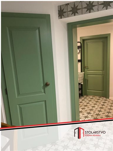 Zelené rustikálne dvere - Lúčky